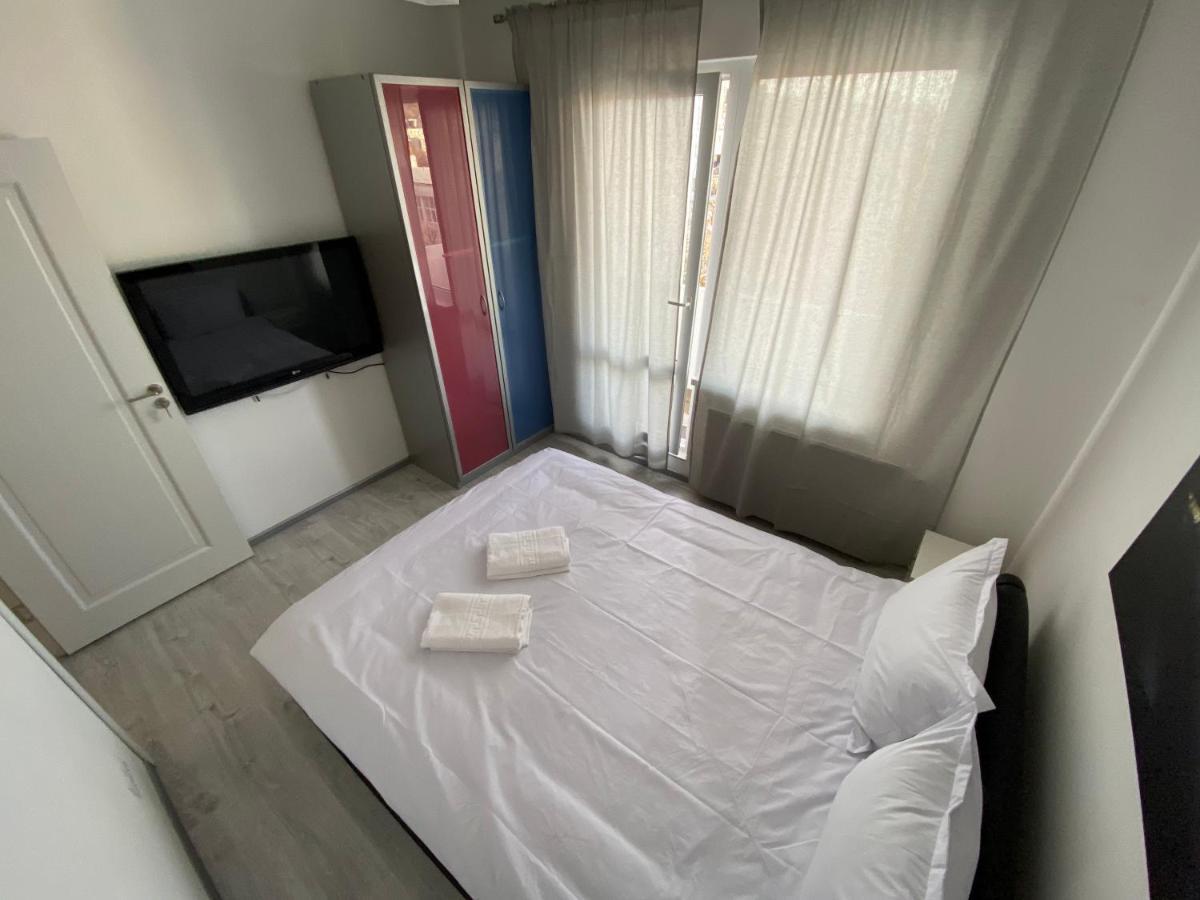 Concept Apartments 3 Camere Targu-Mures Bagian luar foto